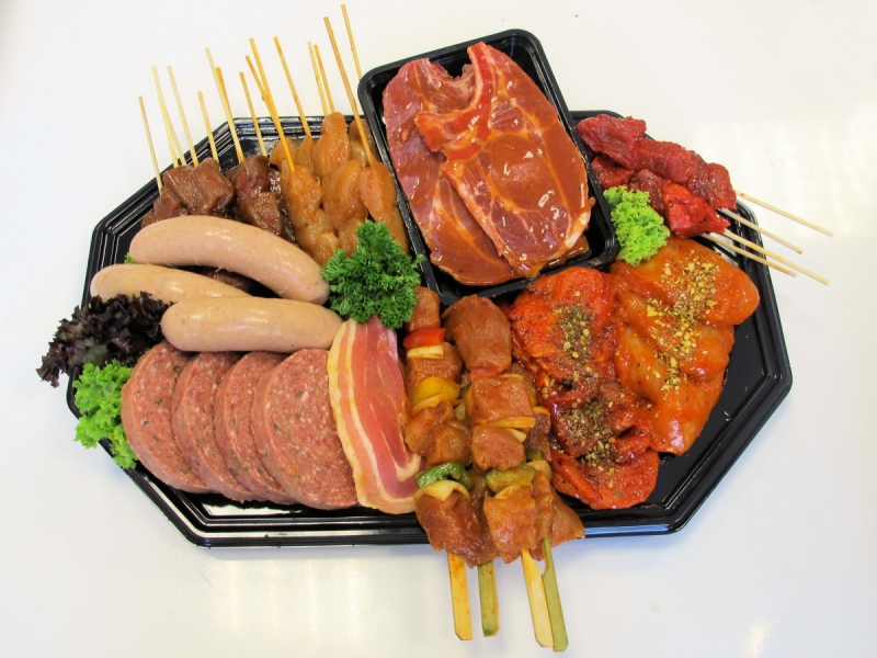 boucherie-ST PIERRE-min_bbq_butcher_shop_supermarket_meal_party-766127