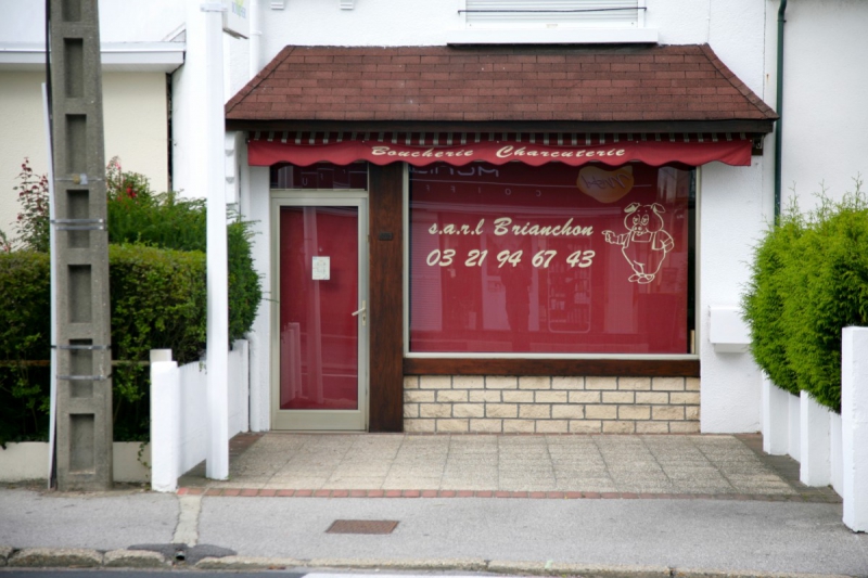 boucherie-ST PIERRE-min_france_frankreich_commerce_frankrijk_francia_delicatessen_butchery_charcuterie-424328